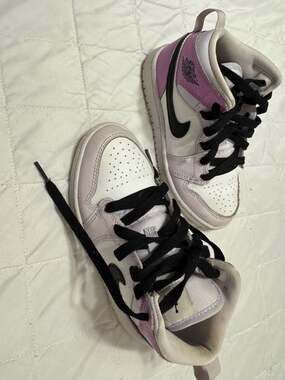 Air Jordan 1 Mid PS Barely Grape Black White DQ8424-501 Size 13C